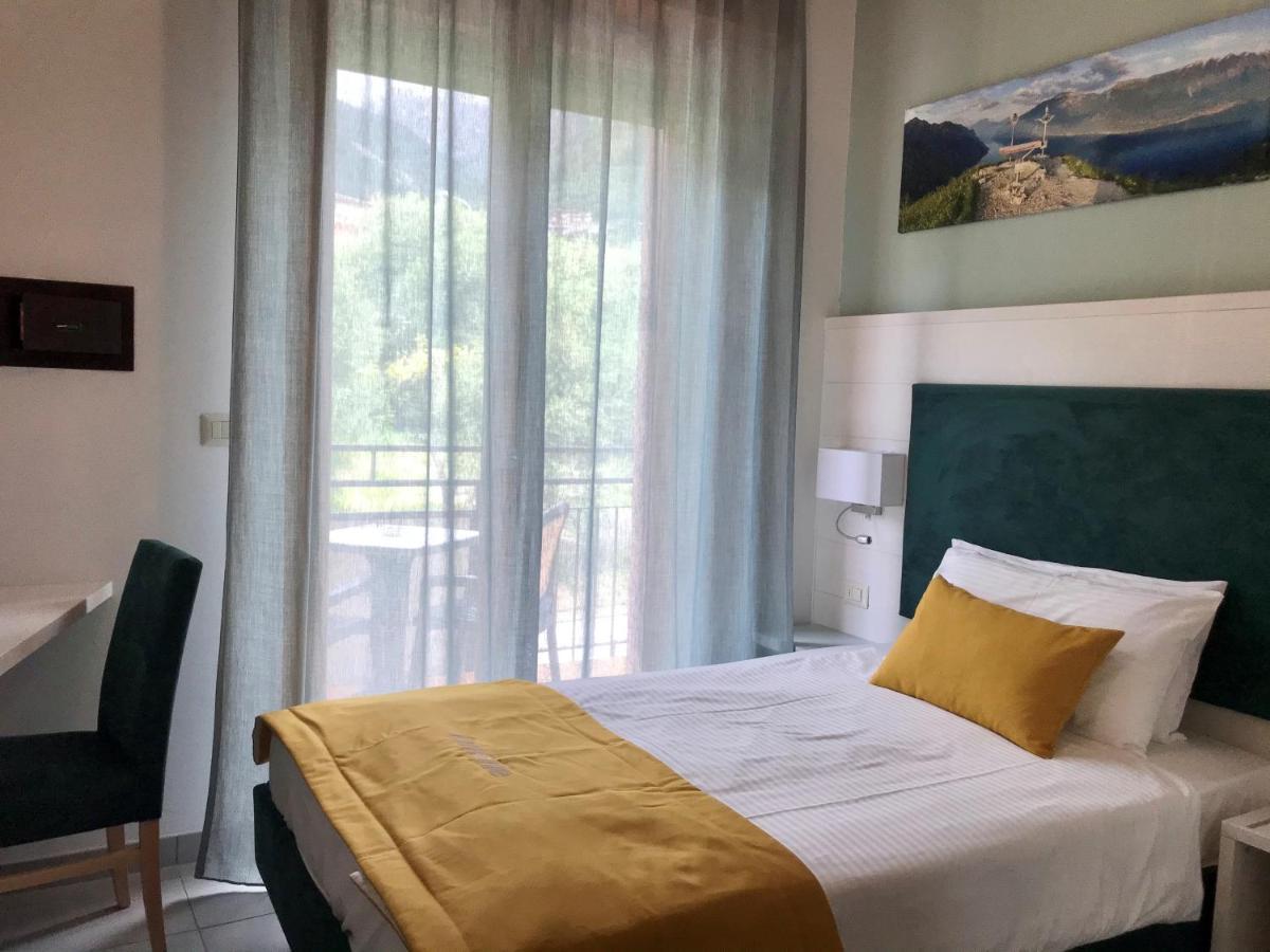 Hotel Limone Limone sul Garda Exterior photo
